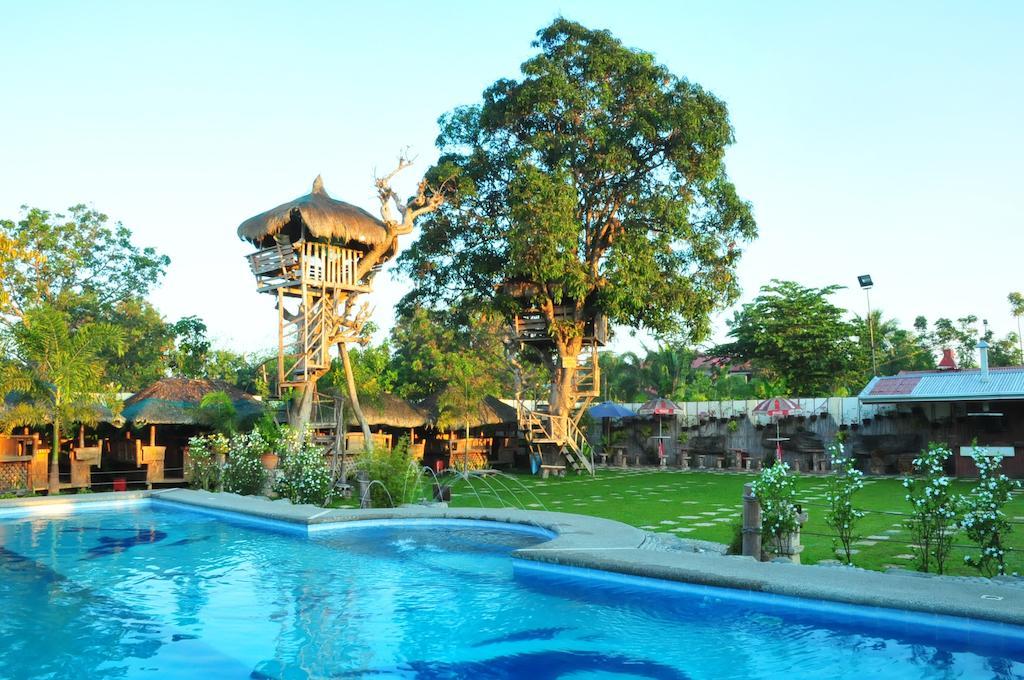 Grand Octagon Resort Laoag Luaran gambar