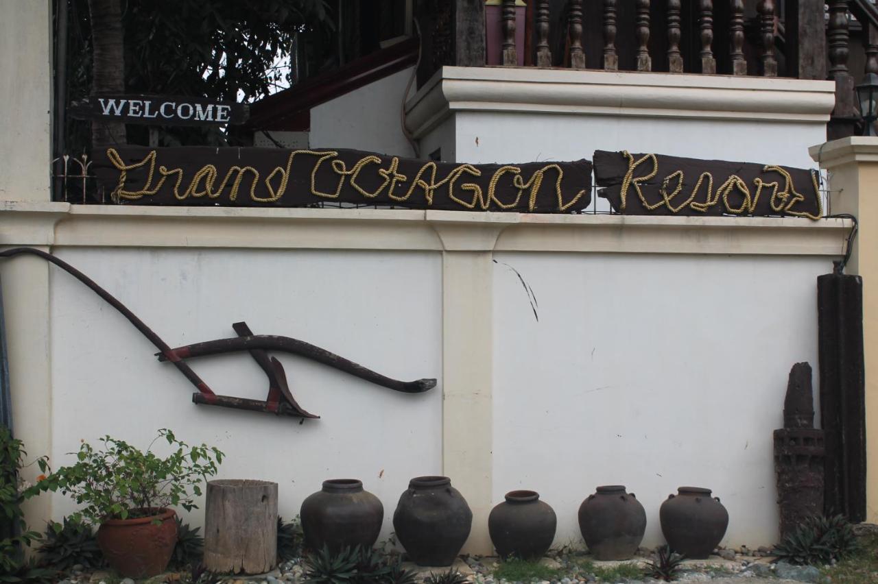 Grand Octagon Resort Laoag Luaran gambar